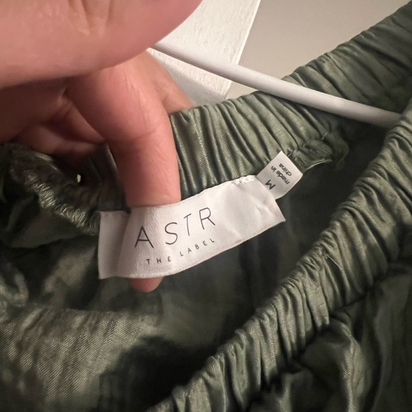 ASTR Cassian midi dress - Picture 4 of 5